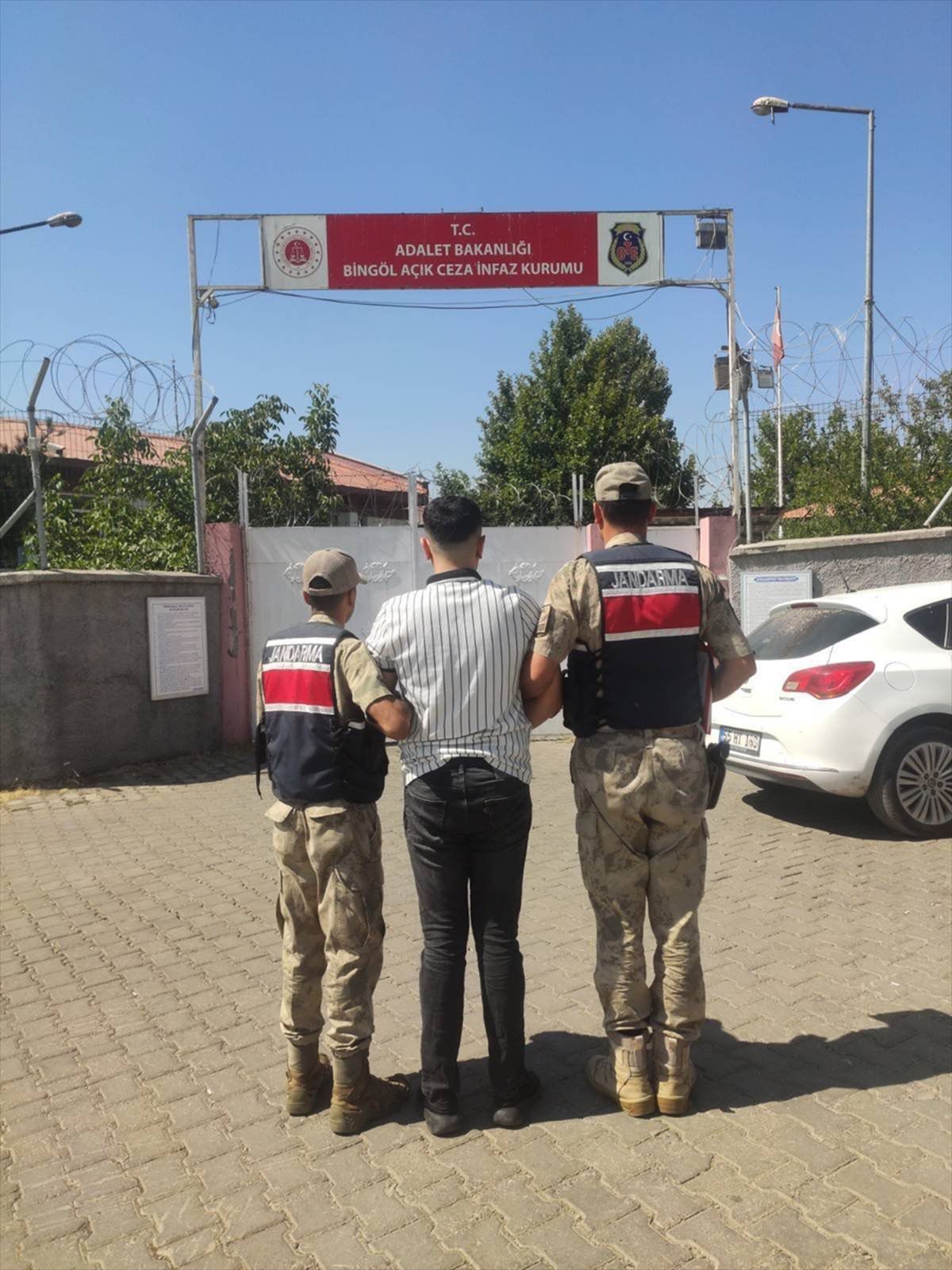 Bingöl’de 21-28 Ağustos’ta düzenlenen jandarma operasyonlarında kesinleşmiş hapis cezalı 2 firari hükümlü yakalandı